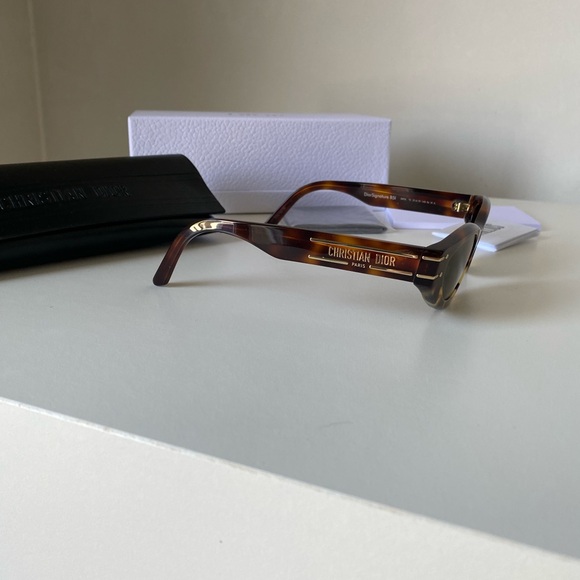 DiorSignature B5I Sunglasses - Picture 4 of 8